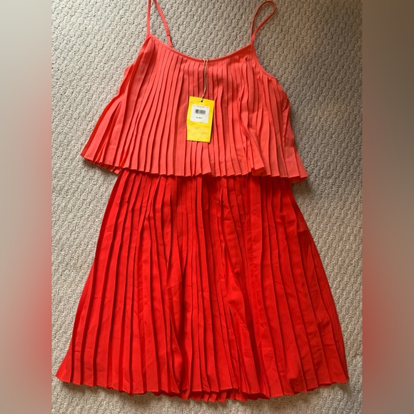 Tommy Hilfiger Dress- size 4, NWT - Picture 3 of 3